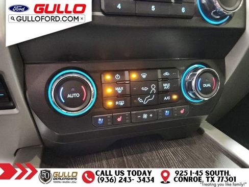 Used 2020 Ford F350 Lariat w/ Chrome Package image 26