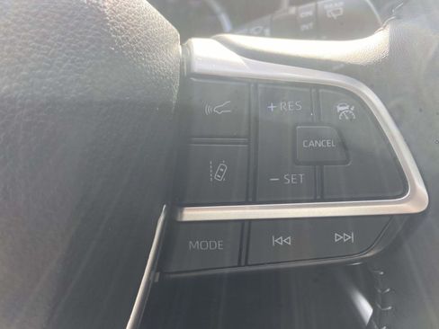 Used 2026 Toyota Highlander XLE AWD/4WD image 22