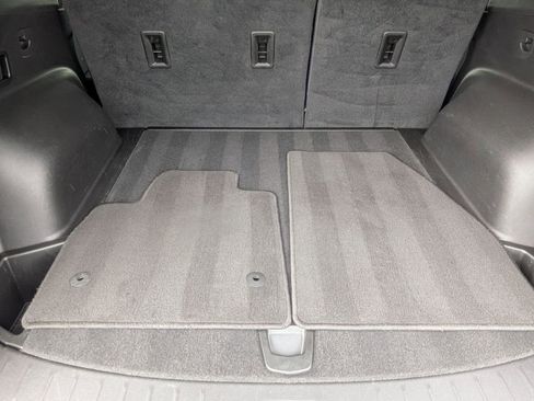 Used 2025 Chevrolet Blazer LT FWD image 29