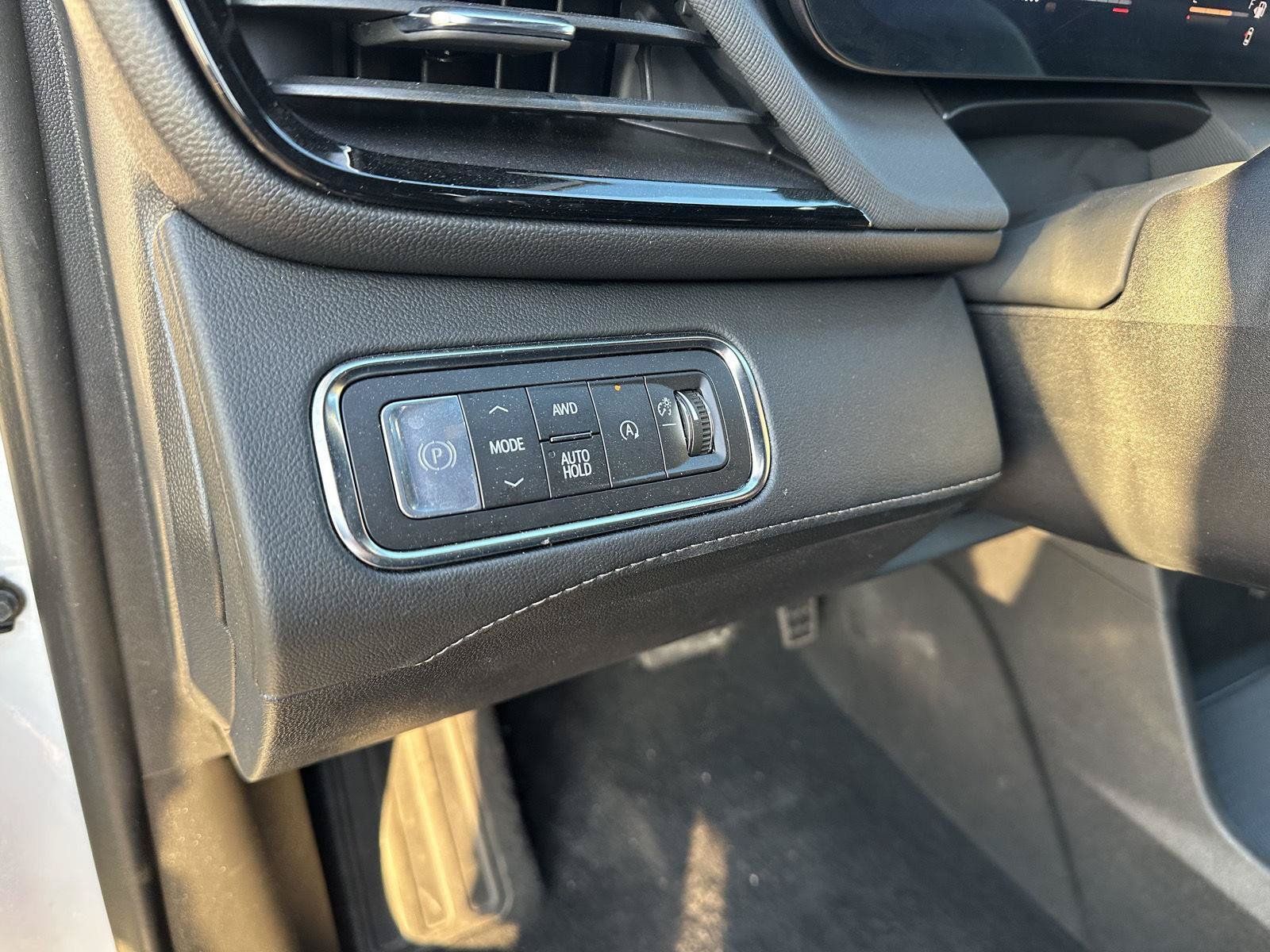 Used 2026 Buick Enclave Sport Touring AWD/4WD image 20