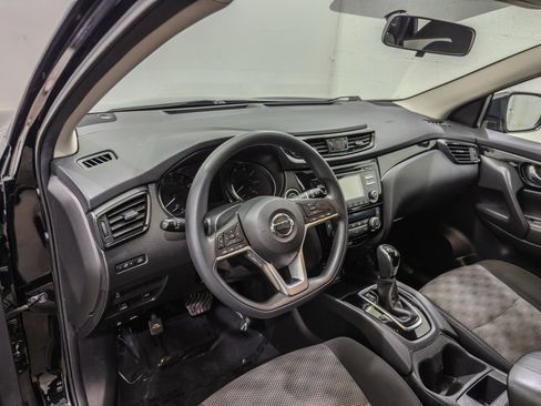 Used 2017 Nissan Rogue Sport SV AWD/4WD image 13