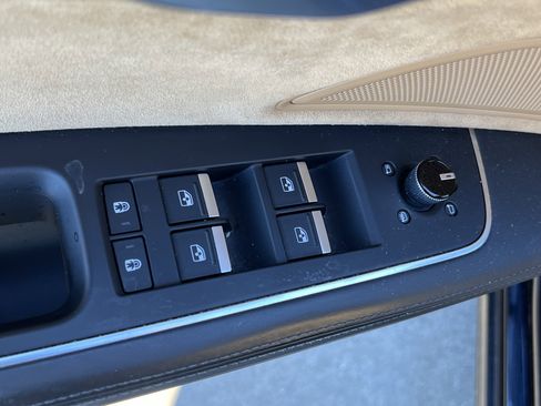 Used 2020 Audi A8 L 3.0T w/ Executive Package image 15