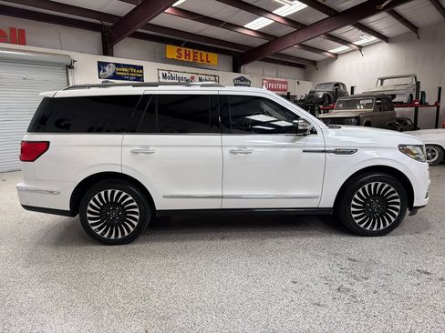 Used 2020 Lincoln Navigator Black Label AWD/4WD image 9