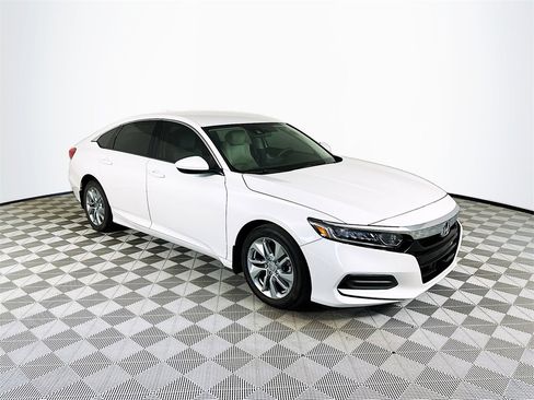 Used 2018 Honda Accord LX image 1