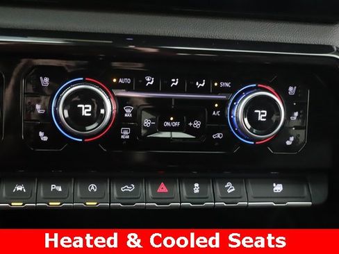 Used 2022 GMC Sierra 1500 AT4 w/ AT4 Premium Package image 4