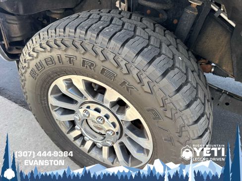 Used 2015 Ford F350 Lariat w/ Lariat Ultimate Package AWD/4WD image 23