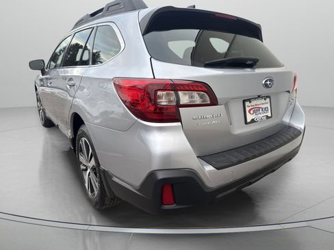 Used 2018 Subaru Outback 3.6R Limited image 7