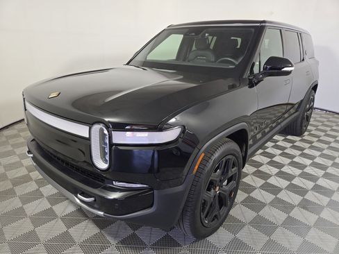 Used 2023 Rivian R1S Adventure AWD/4WD image 1