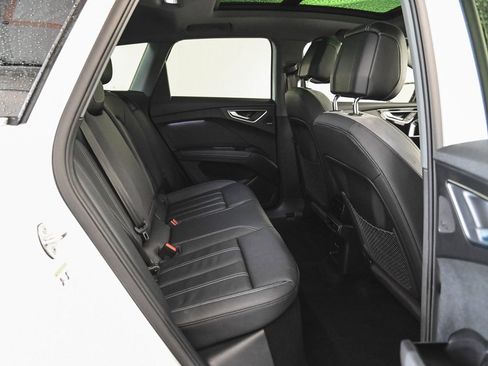 Used 2023 Audi Q4 e-tron Premium Plus w/ Premium Plus image 33