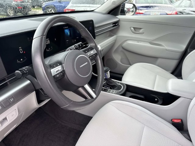 Used 2025 Hyundai Kona SEL FWD image 19