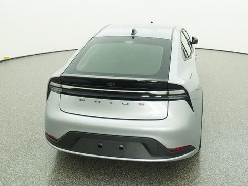 New 2026 Toyota Prius Plug-In Hybrid FWD image 18