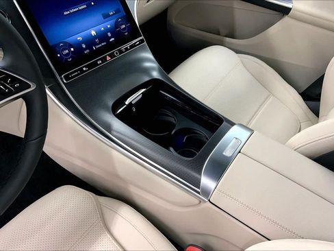 Used 2026 Mercedes-Benz GLC 300 image 25
