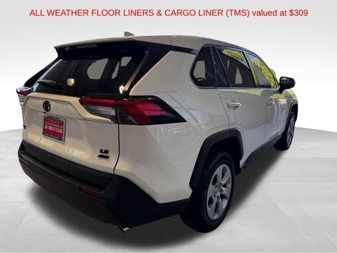 Used 2023 Toyota RAV4 LE AWD/4WD image 7
