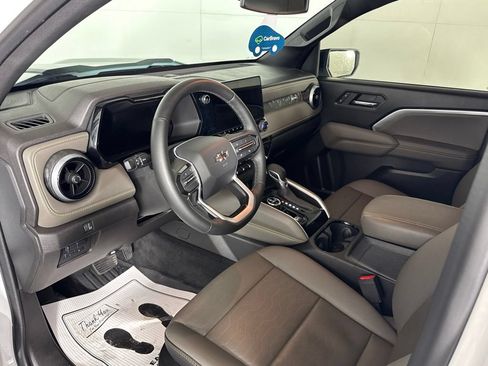 Certified 2023 Chevrolet Colorado ZR2 w/ ZR2 Convenience Package III AWD/4WD image 18