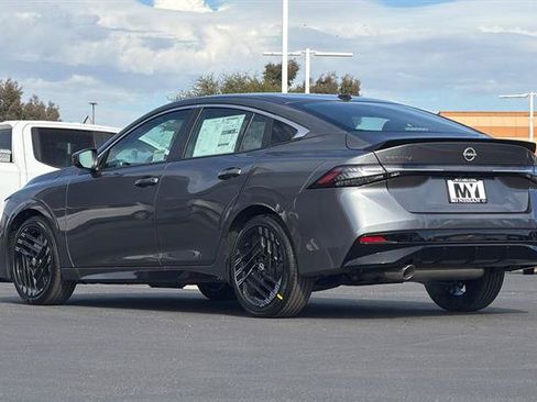 New 2027 Nissan Sentra SR w/ SR All Weather Package FWD image 6
