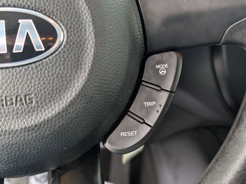 Used 2018 Kia Soul image 19