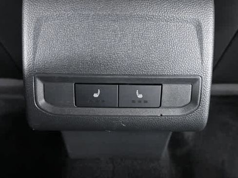 Used 2021 Volkswagen Jetta SE w/ SE Cold Weather Package image 14