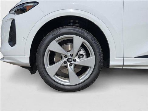New 2025 Audi Q5 Premium Plus w/ Premium Plus image 9