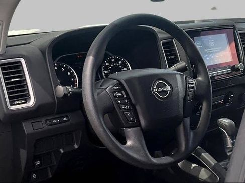 Certified 2024 Nissan Frontier SV w/ Tow Package RWD image 17