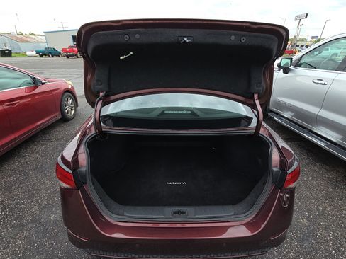 Used 2025 Nissan Sentra SV image 14