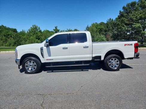 Used 2025 Ford F250 King Ranch w/ Chrome Package AWD/4WD image 2