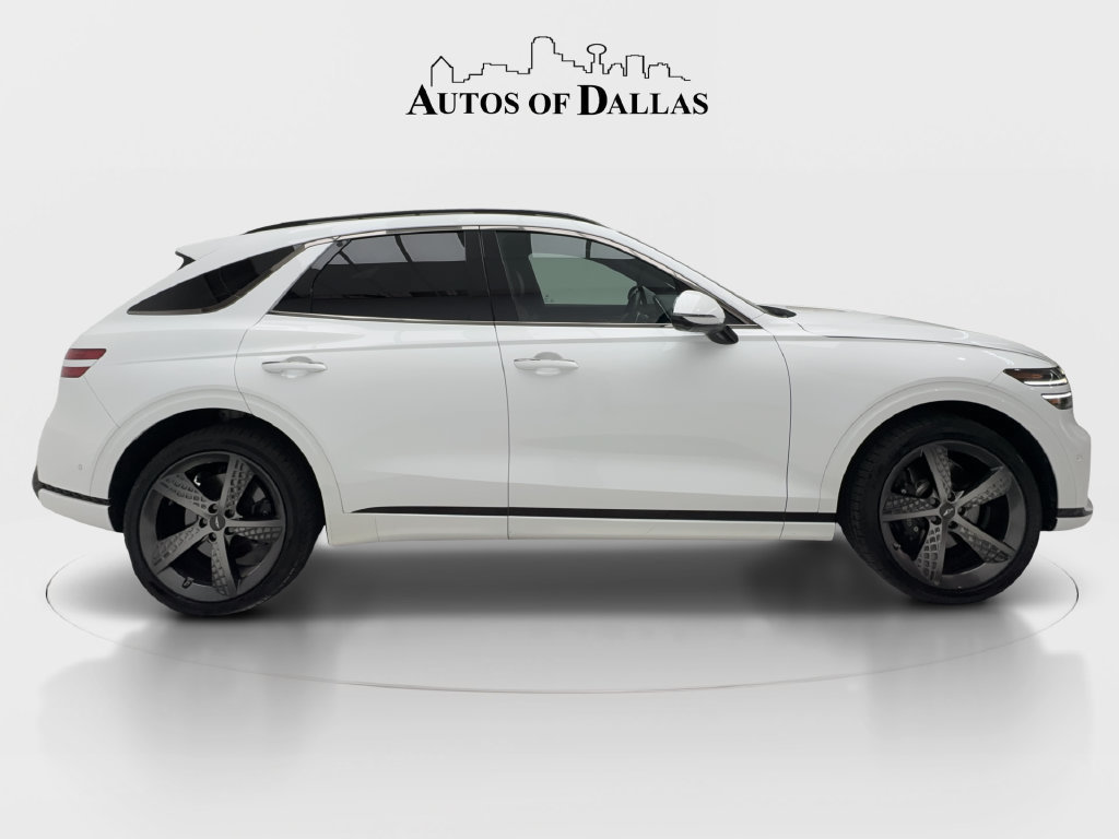 Used 2024 Genesis GV70 3.5T Sport w/ Sport Prestige Package AWD/4WD image 11
