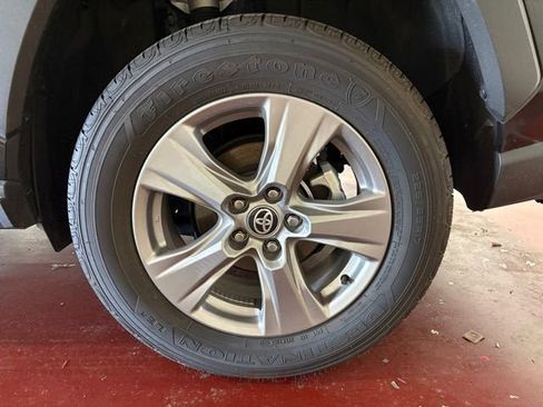 Certified 2025 Toyota RAV4 LE AWD/4WD image 19