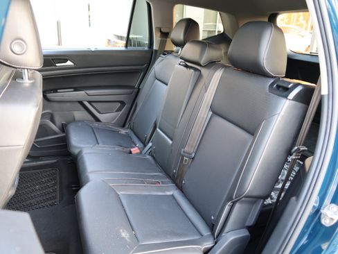 Used 2021 Volkswagen Atlas SE w/ Panoramic Sunroof Package AWD/4WD image 34