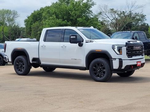 New 2026 GMC Sierra 2500 AT4 w/ AT4 Premium Plus Package AWD/4WD image 2