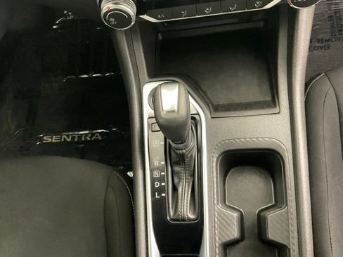 Used 2024 Nissan Sentra SV FWD image 15