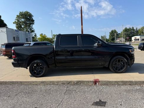 Used 2023 RAM 1500 Laramie AWD/4WD image 5