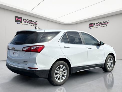 Used 2021 Chevrolet Equinox LT w/ Driver Convenience Package image 8