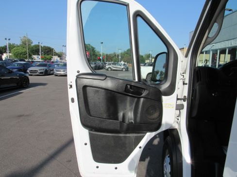 Used 2023 RAM ProMaster 1500 w/ Interior LED Lighting Group FWD image 8