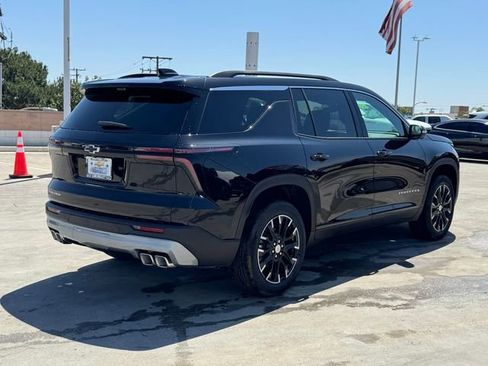 New 2026 Chevrolet Traverse LT w/ Sun and Wheel Package image 5