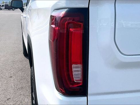 Used 2024 GMC Sierra 1500 AT4 w/ AT4 Preferred Package AWD/4WD image 31