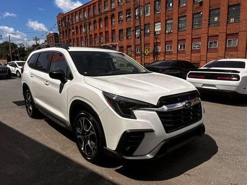 Used 2024 Subaru Ascent Limited AWD/4WD image 3