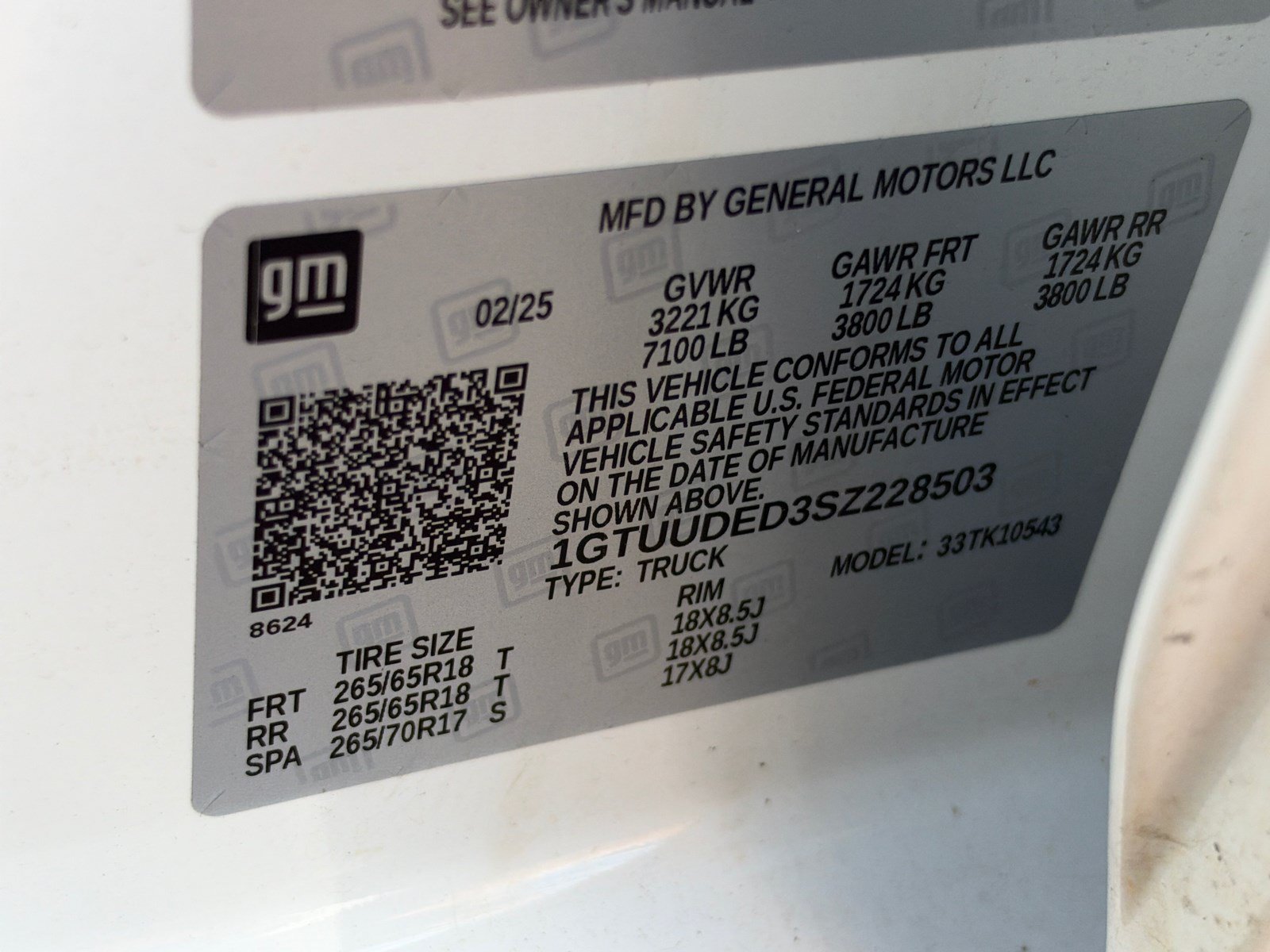Used 2025 GMC Sierra 1500 SLT AWD/4WD image 32