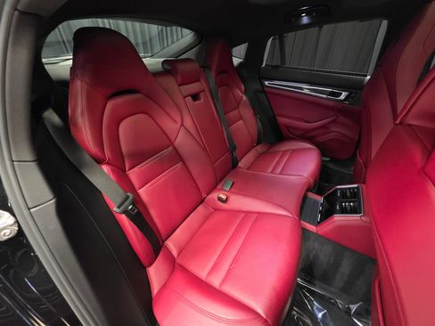 Used 2018 Porsche Panamera 4S image 48