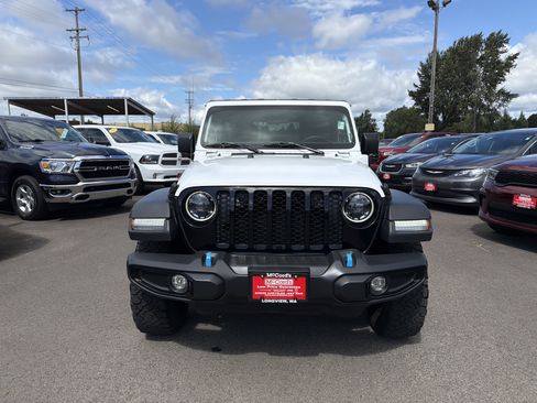 Used 2023 Jeep Wrangler Unlimited w/ Cold Weather Group AWD/4WD image 7