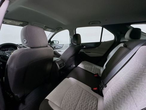 Used 2024 Chevrolet Equinox LS FWD image 13