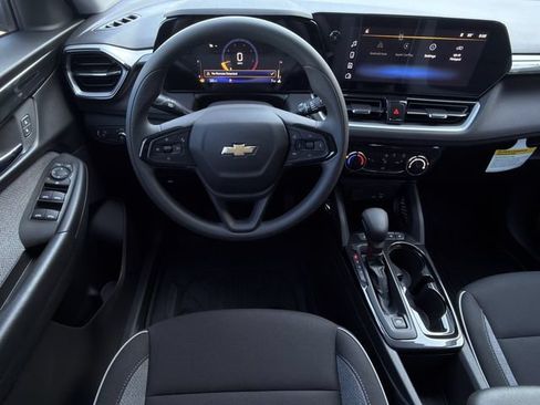 New 2026 Chevrolet TrailBlazer LT w/ Driver Confidence Package FWD image 11