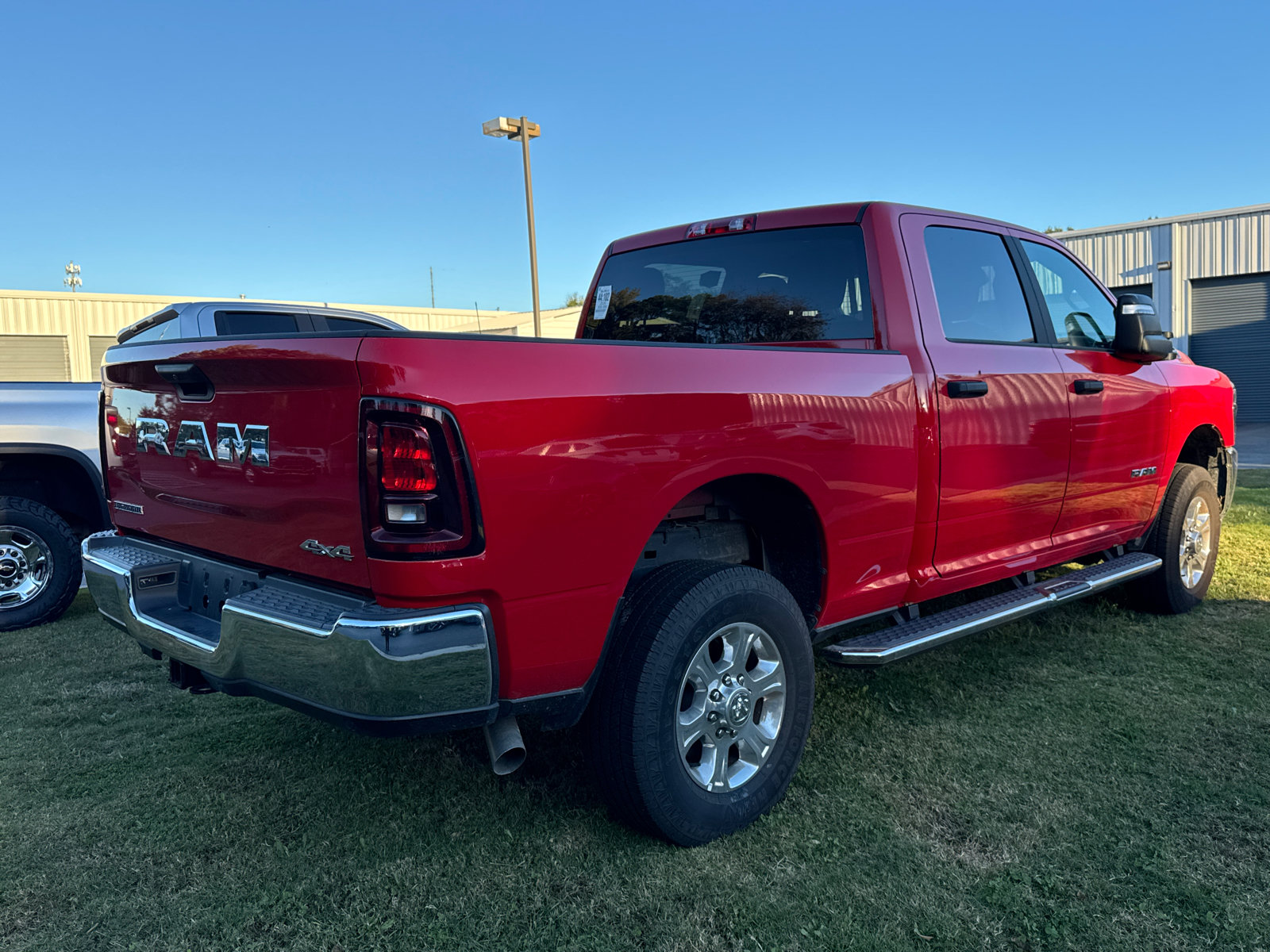 Used 2026 RAM 2500 Big Horn AWD/4WD image 5