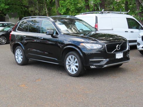 Used 2016 Volvo XC90 T6 Momentum w/ Protection Package Plus AWD/4WD image 20
