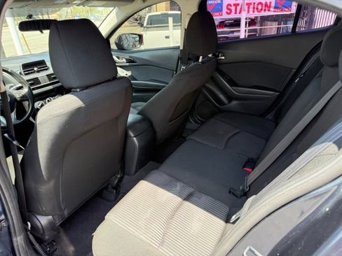Used 2014 MAZDA MAZDA3 i Touring FWD image 19
