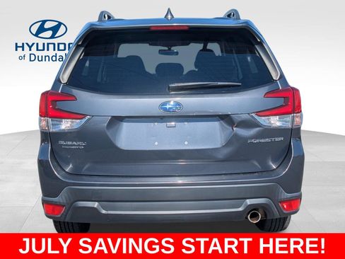 Used 2022 Subaru Forester Limited AWD/4WD image 5