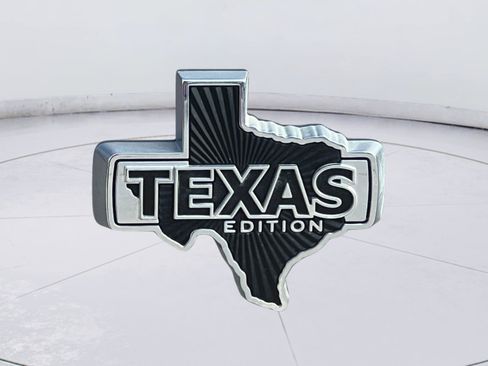 Certified 2025 Ford F150 XLT w/ Equipment Group 302A MID AWD/4WD image 31