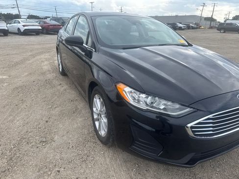 Used 2020 Ford Fusion SE FWD image 21