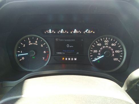 Used 2018 Ford F150 XLT w/ Equipment Group 302A Luxury AWD/4WD image 13