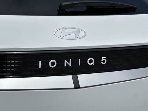 Used 2025 Hyundai Ioniq 5 SEL RWD image 28