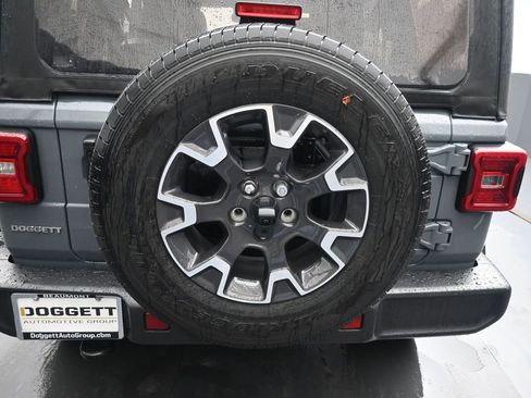 Used 2024 Jeep Wrangler Sahara w/ Technology Group image 25